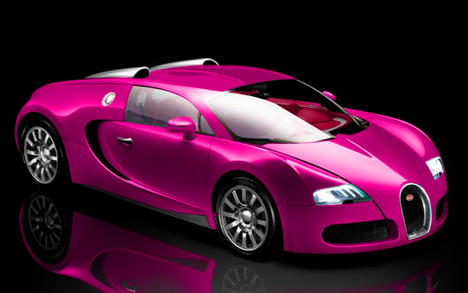 1500x938 Not Pretty British Tv Star Painting Bugatti Veyron Pink - Bugatti Painting
