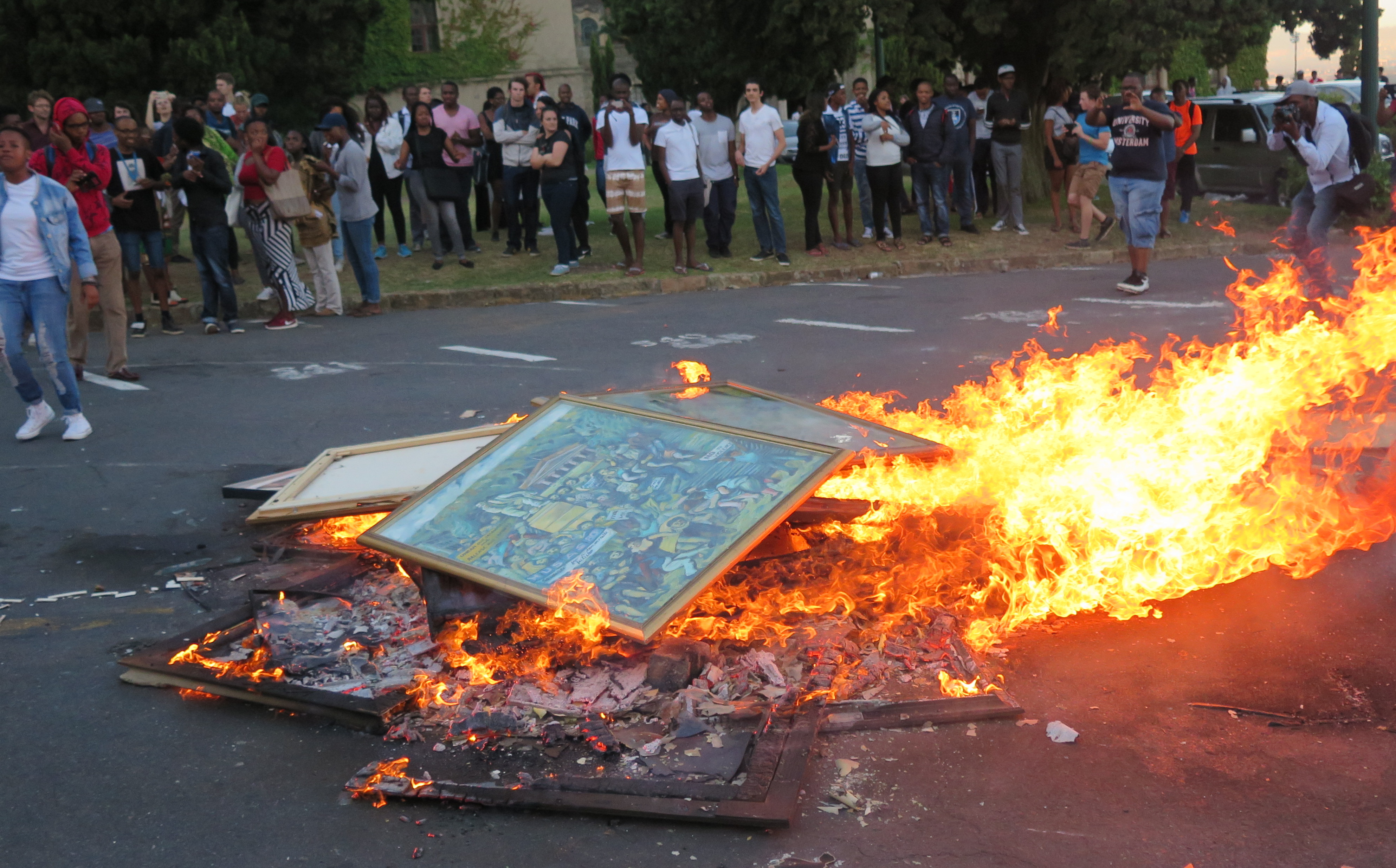 3972x2470 Rhodes Must Fall Protesters Burn Uct Art Groundup - Burning Painting