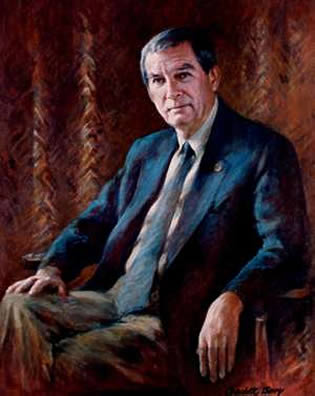 315x396 Charlotte Berry Gallery Tour - Businessman Painting