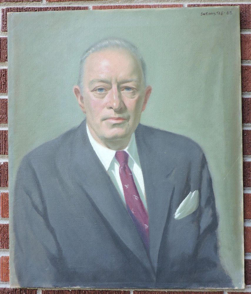 854x1000 Vintage Oil Portrait Mid Century Businessman In Suit Painting - Businessman Painting