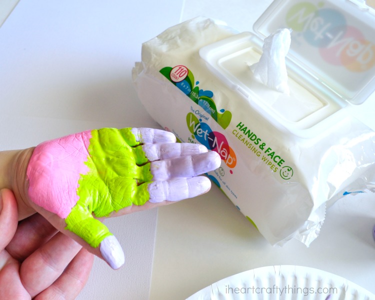 750x600 Easy Clean Up Handprint Butterfly Craft I Heart Crafty Things - Butterfly Painting For Toddlers