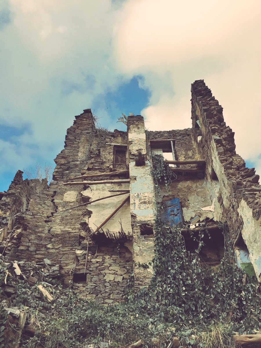 900x1200 George Richards On Twitter Traditional Qut Mural Painting - C5m Painting