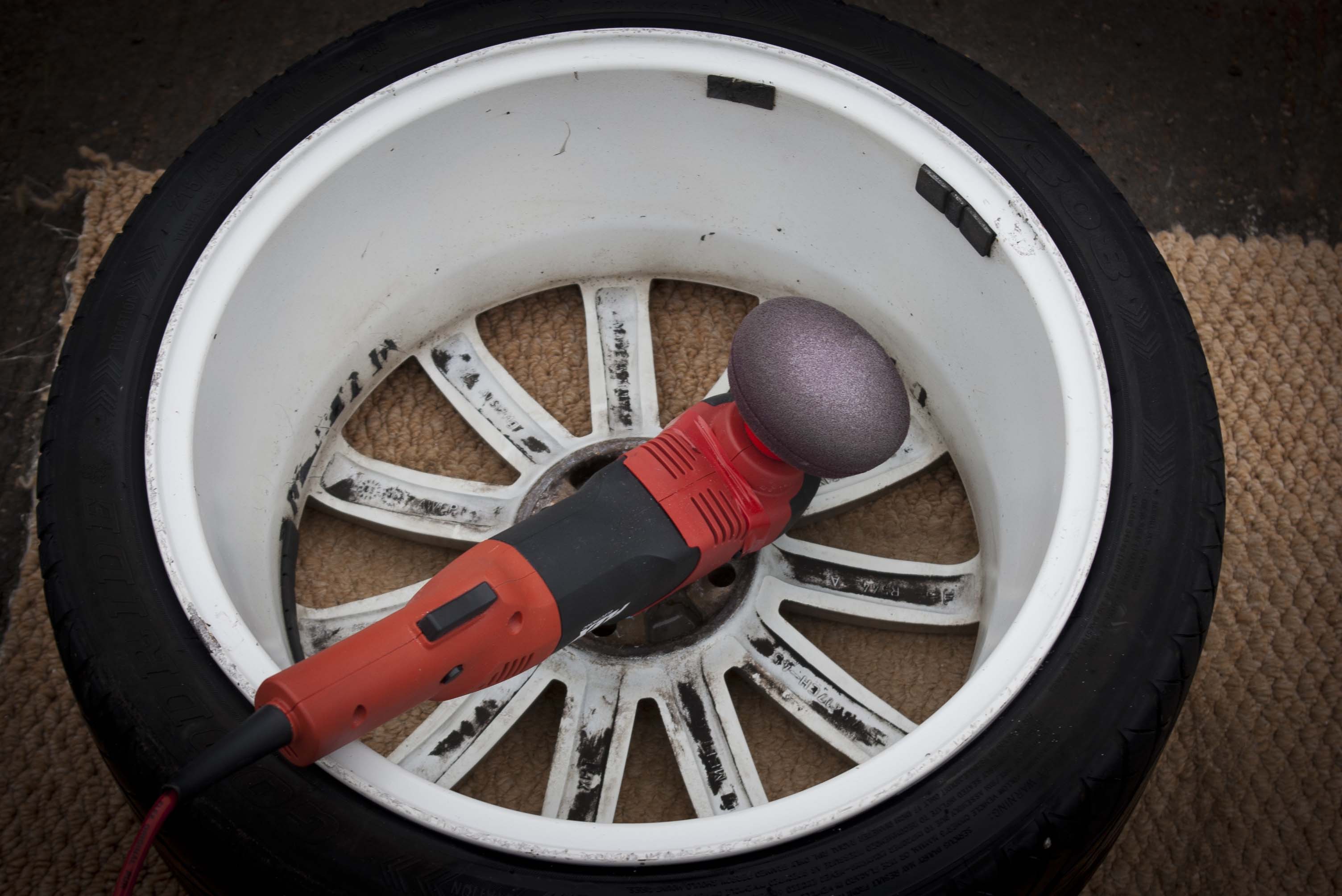 3008x2008 Wheels Off Detail And Brake Caliper Painting - Caliper Painting