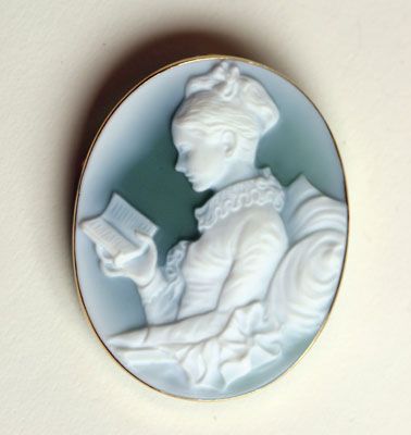 378x400 Young Girl Reading Cameo. Painting By The French Artist, Fragonard - Cameo Painting