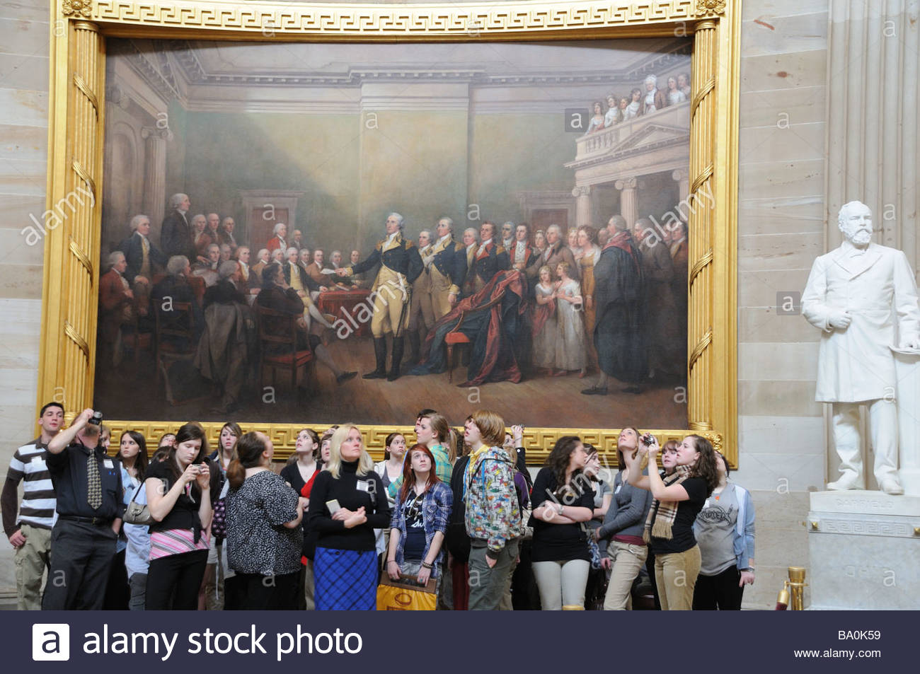 1300x953 Visitors To The Rotunda Of The U. S. Capitol Building - Capitol Dome Painting
