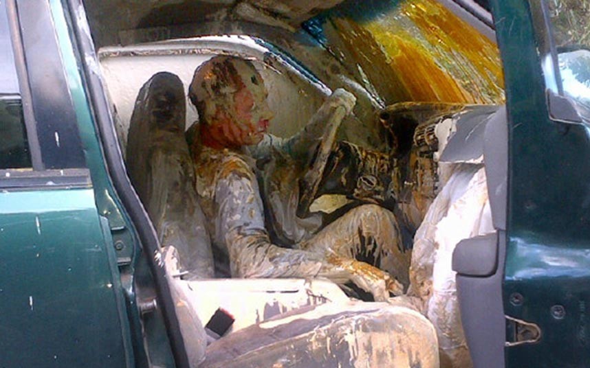 858x536 Green Car Crash Painting - Car Crash Painting