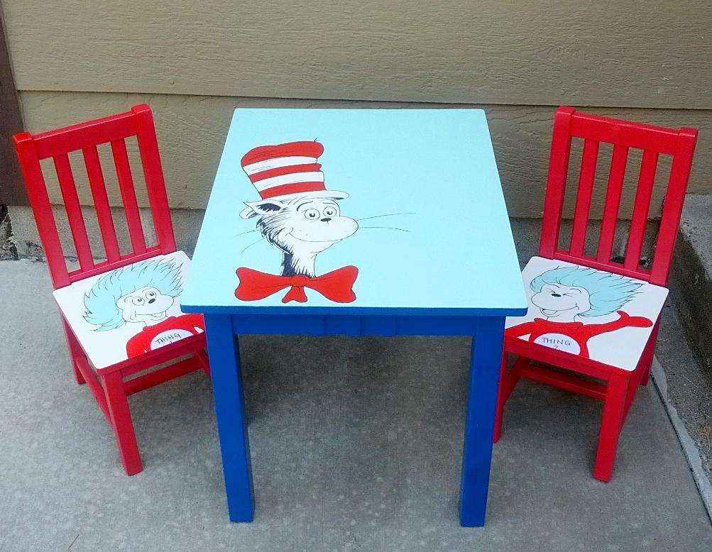 1003x778 Dr. Seuss Table And Chairs Makeover - Cat In The Hat Painting