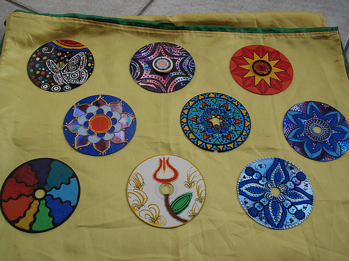 500x375 Restless Minds Painting Old Cd'S - Cd Painting