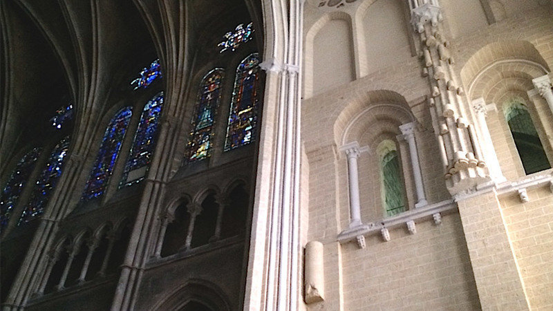 800x450 Petition Stop Painting Chartres Cathedral - Chartres Cathedral Painting