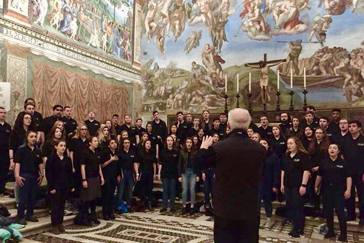 720x480 Uconn Voices Serenade Michelangelo's Most Famous Painting - Choir Painting
