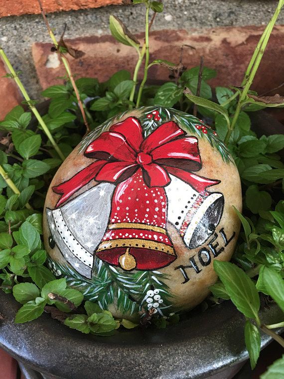570x760 Hand Painted Christmas Bells Stone Emmysheartsncrafts My Shop - Christmas Bells Painting