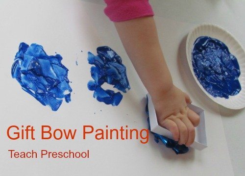500x359 Christmas Bow Painting In Preschool Teach Preschool - Christmas Bow Painting