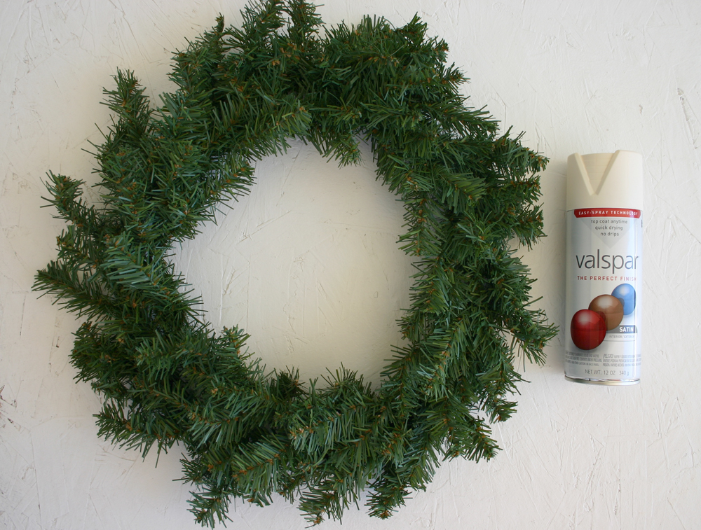 1000x757 Sparkle Power! Spray Painted Holiday Wreath Diy Tutorial - Christmas Wreath Painting