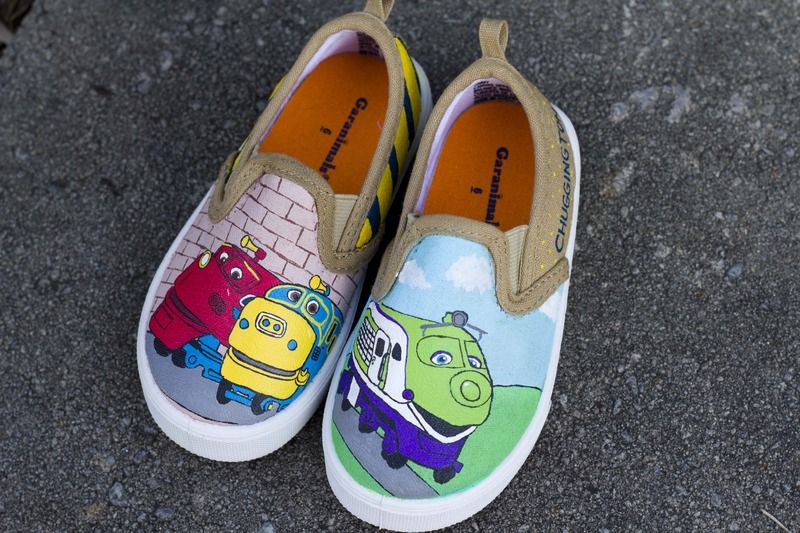 800x533 Chuggington Painted Toddler Shoes - Chuggington Painting