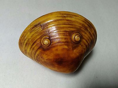 400x300 Vintage Japanese Celluloid Hand Carved Clam Shell Village~netsuke - Clam Shell Painting