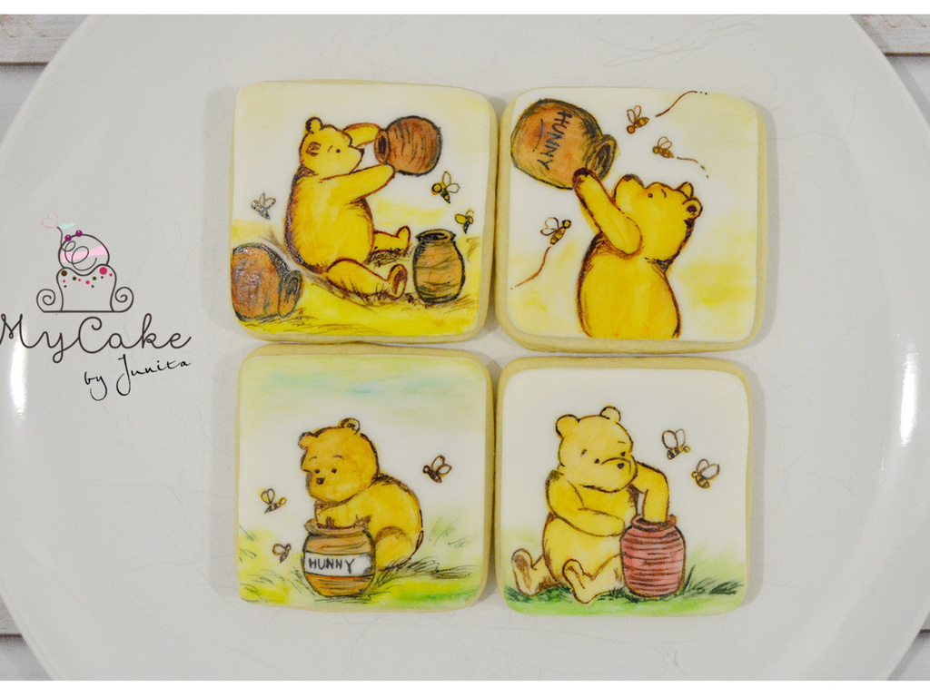 1024x768 Sugar Cookies With Hand Painted On Marshmallow Fondant, Classic - Classic Winnie The Pooh Painting