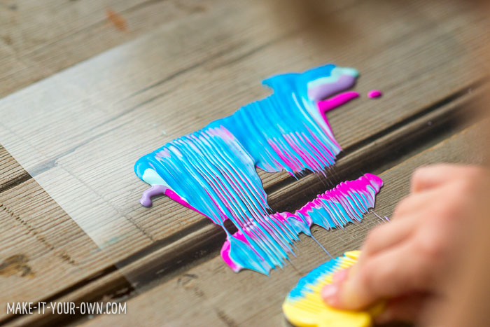 700x467 Comb Painting - Comb Painting