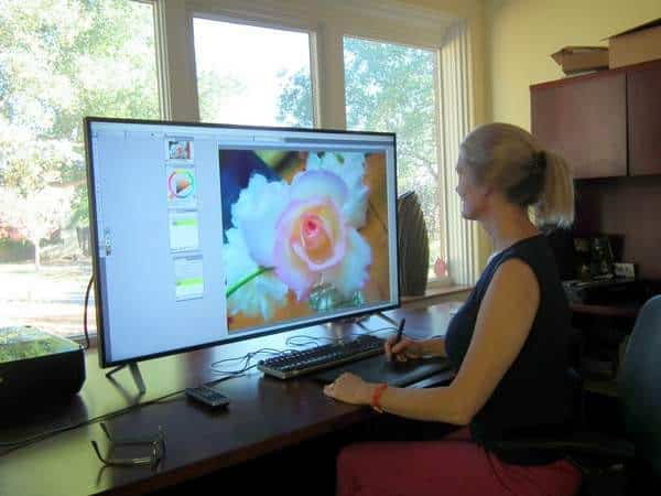 600x450 What Is - Computer Painting