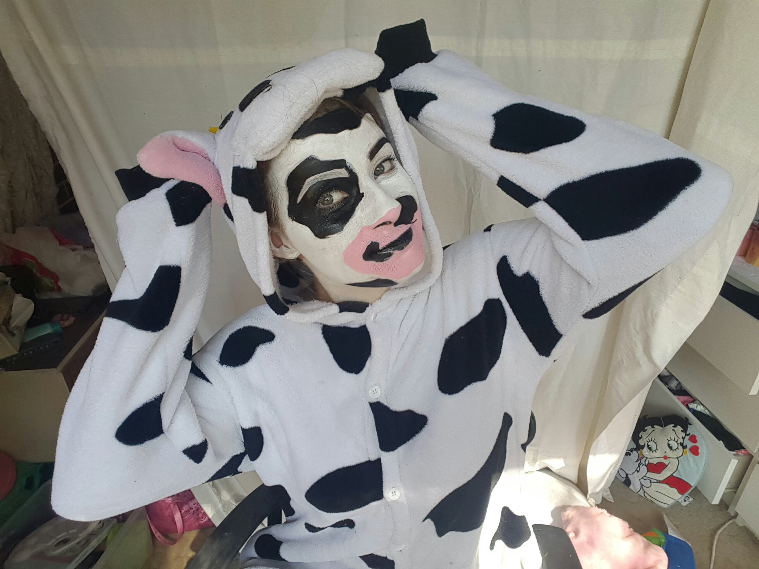 Cow Costume Makeup T. 2592x1944. 