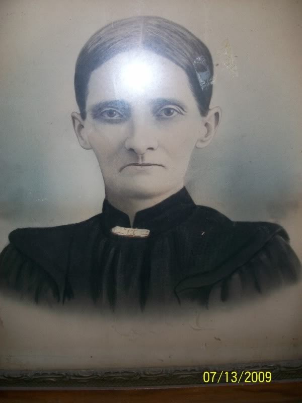 600x800 An Old Painting Of A, Scary Old Lady !! Collectors Weekly - Creepy Old Painting