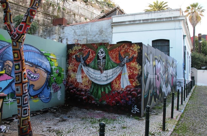 800x526 Tree, Skeleton, Crochet, Death, Bairro Alto, Grafitti, Art, Street - Crochet Painting