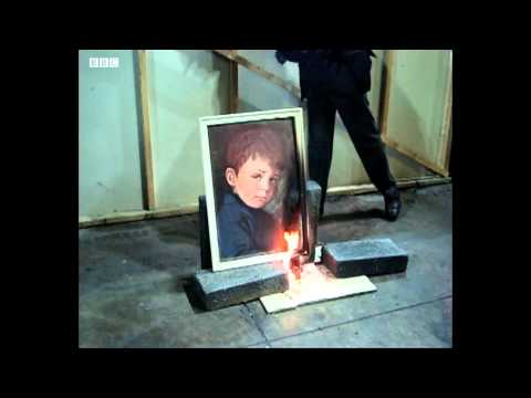 480x360 Punt Pi Tries To Burn - Crying Boy Painting