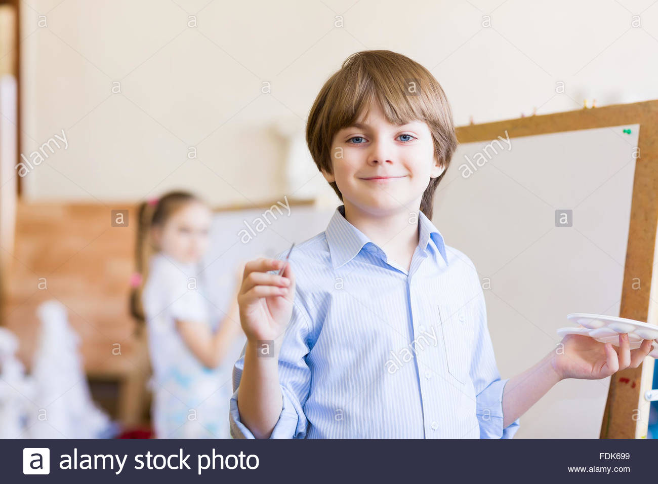 1300x956 Image Of Little Cute Boy Painting Pictures - Cute Boy Painting