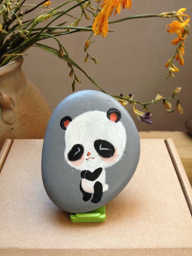 640x853 Painted Rock Stone - Cute Panda Painting