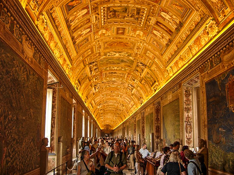 480x360 The Vatican Museums In Rome, Italy - Da Vinci Ceiling Painting