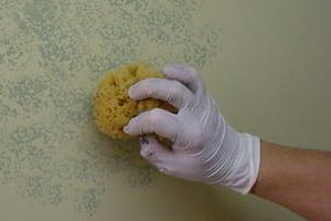 300x200 How To Do Sponge Painting On Walls And Furniture - Dab Painting