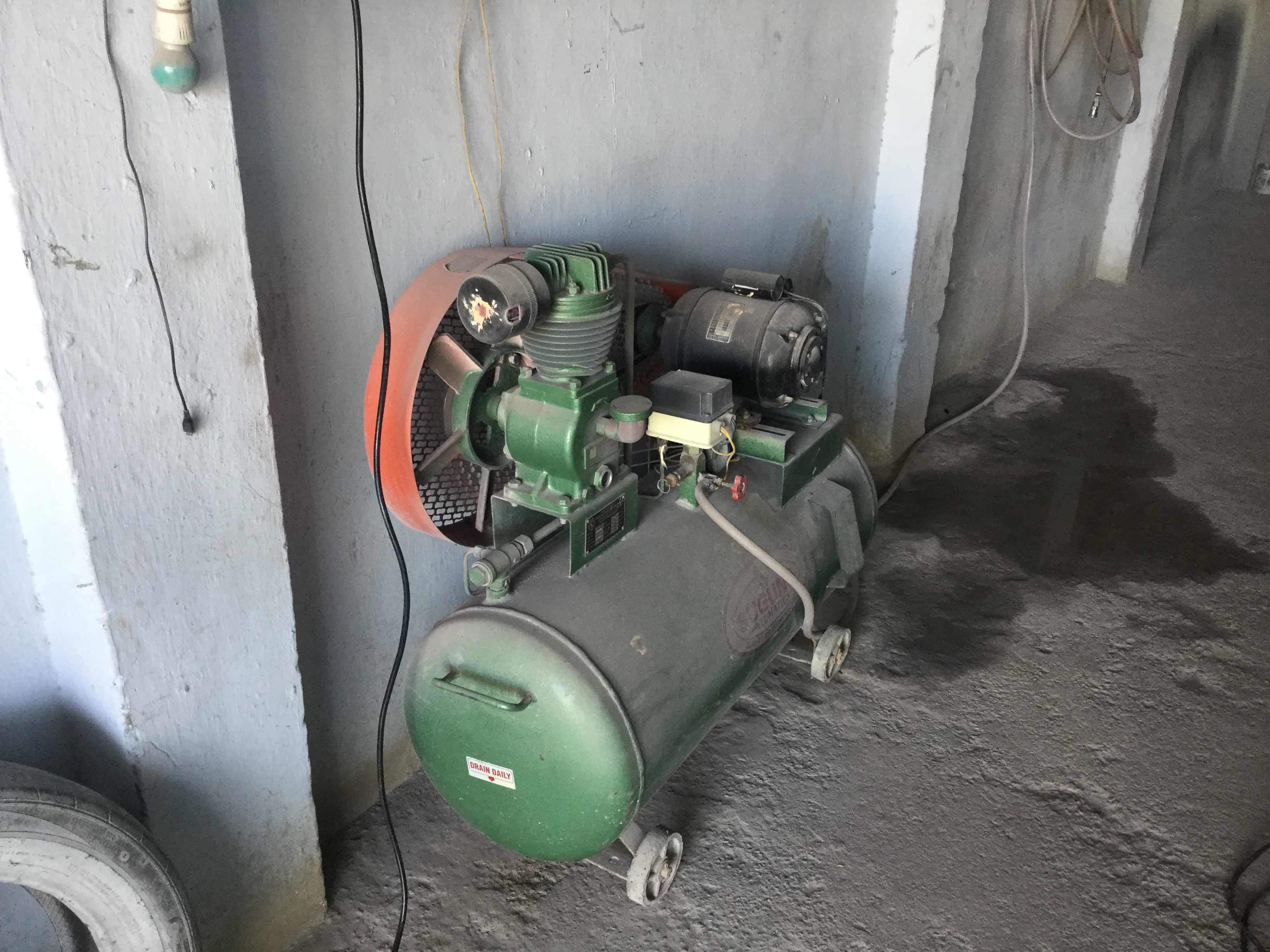 3264x2448 Ezhilarasi Spray Painting Works Photos, Villivakkam, Chennai - Daily Paintingworks