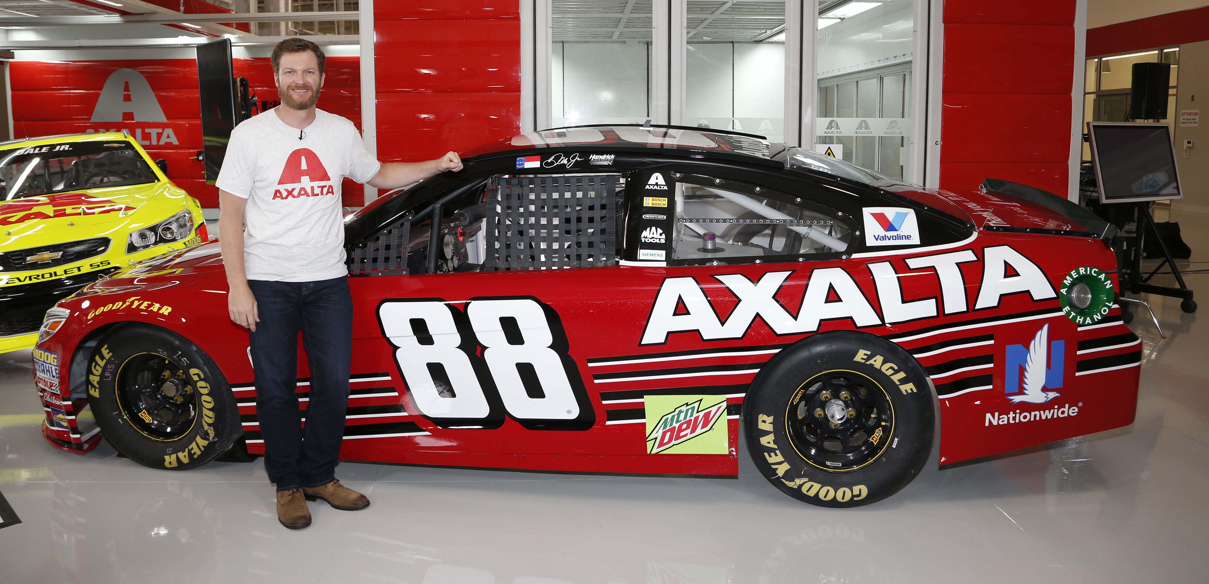 3990x1930 Watch Dramatic Video Of Dale Earnhardt Jr.'s Last Car Being Painted - Dale Earnhardt Painting