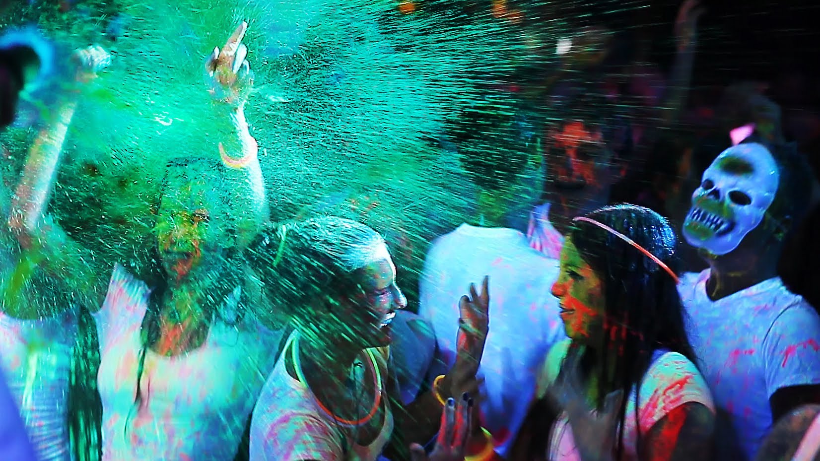 1652x929 Paint Glow - Dance Party Painting
