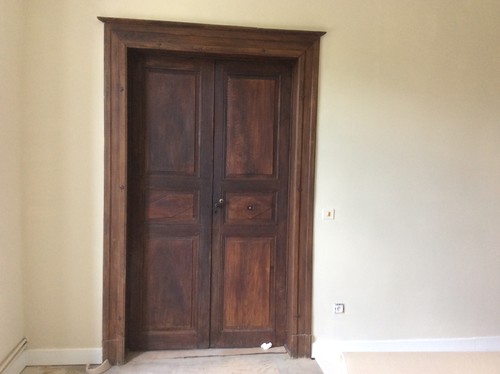 500x374 Dark Wood Doors - Dark Wood Painting