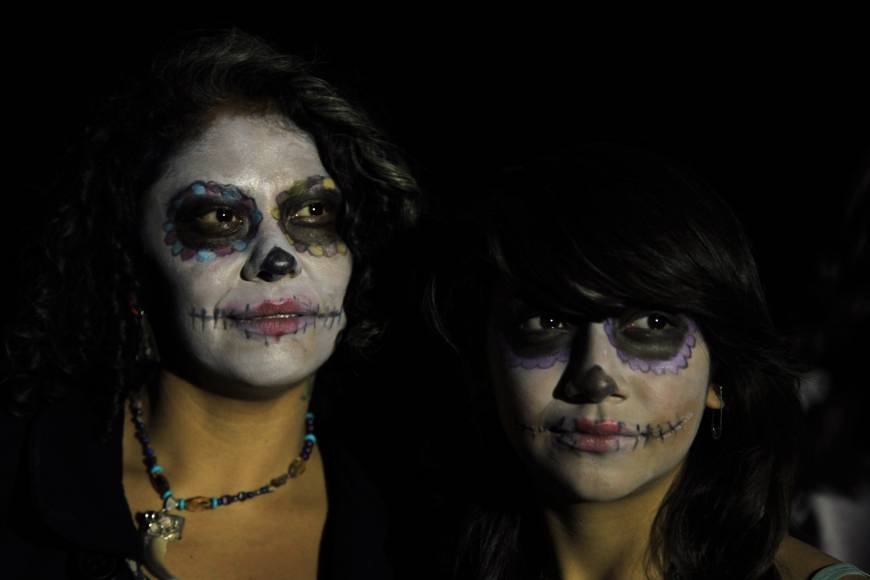870x580 Mexican Day Of Dead - Day Of The Dead Woman Painting