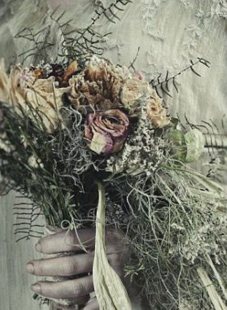 460x628 Dead Flowers Are So Creepy, But They'Re The Perfect Accompaniment - Dead Flowers Painting