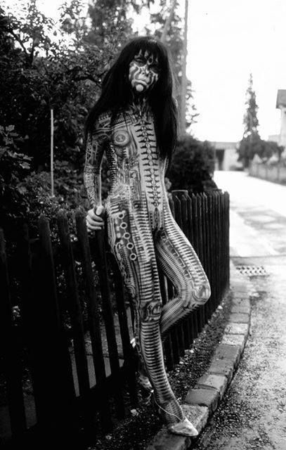 407x640 Debbie Harry With Body Decoration Painted On Her By H. R. Giger - Debbie Harry Painting