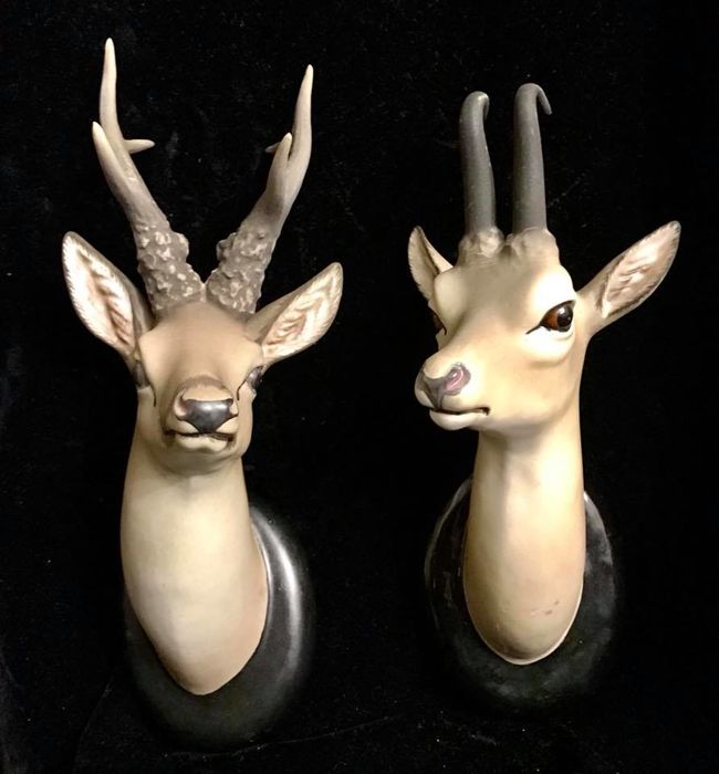 650x700 A Pair Of Vintage , Hand Painted, Bisque Porcelain , Two Wall - Deer Hunt Detail Of A Wall Painting