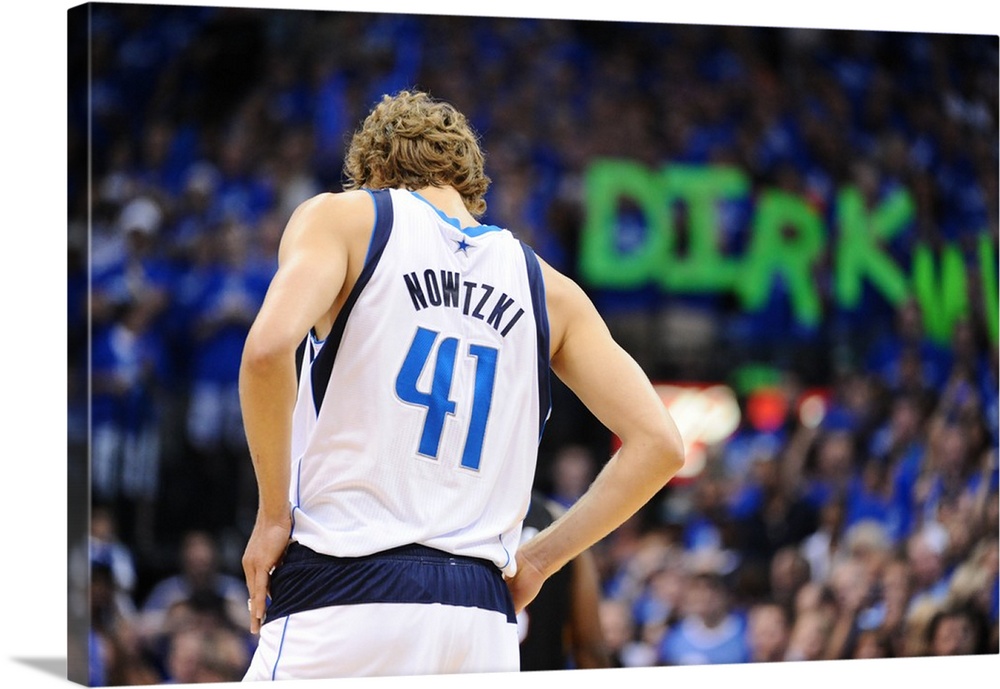 1000x689 Dirk Nowitzki 41 Of The Dallas Mavericks Stands On The Court Wall - Dirk Nowitzki Painting