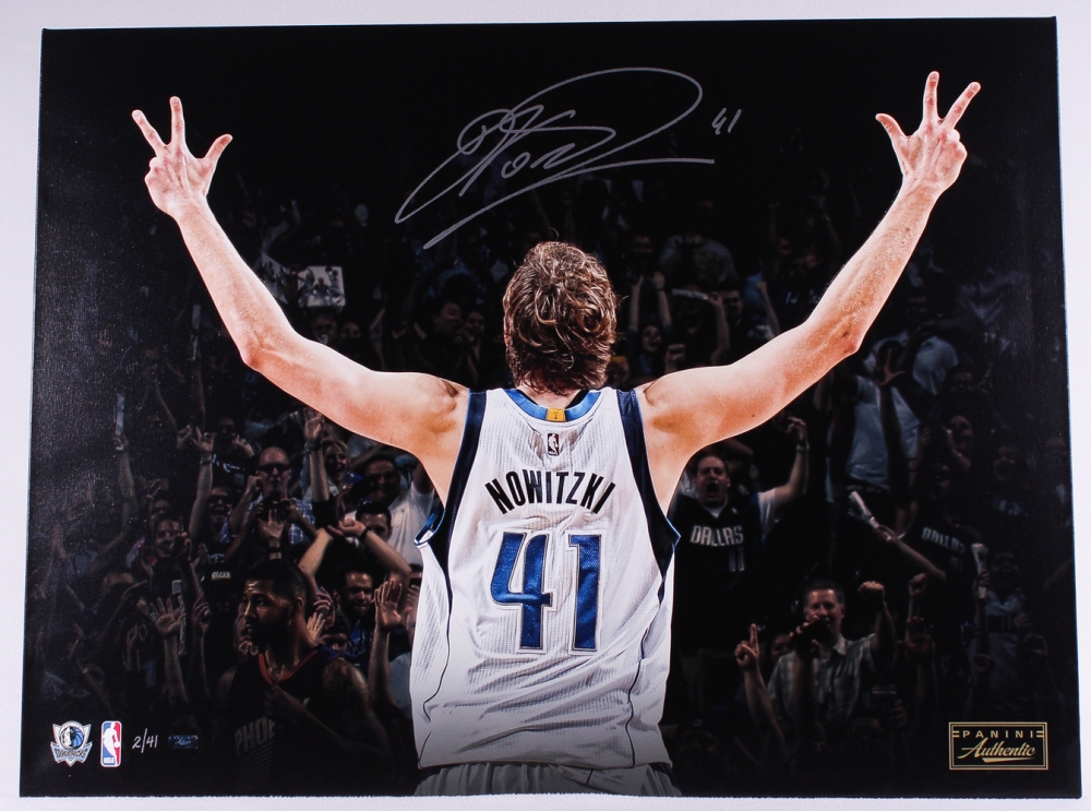 1000x743 Online Sports Memorabilia Auction Pristine Auction - Dirk Nowitzki Painting