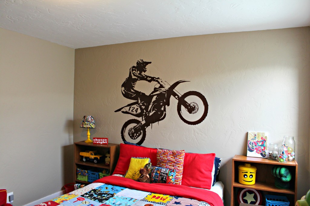 1024x682 The Plaid Wall. With Paint. And Lots Of Tape. - Dirt Bike Painting