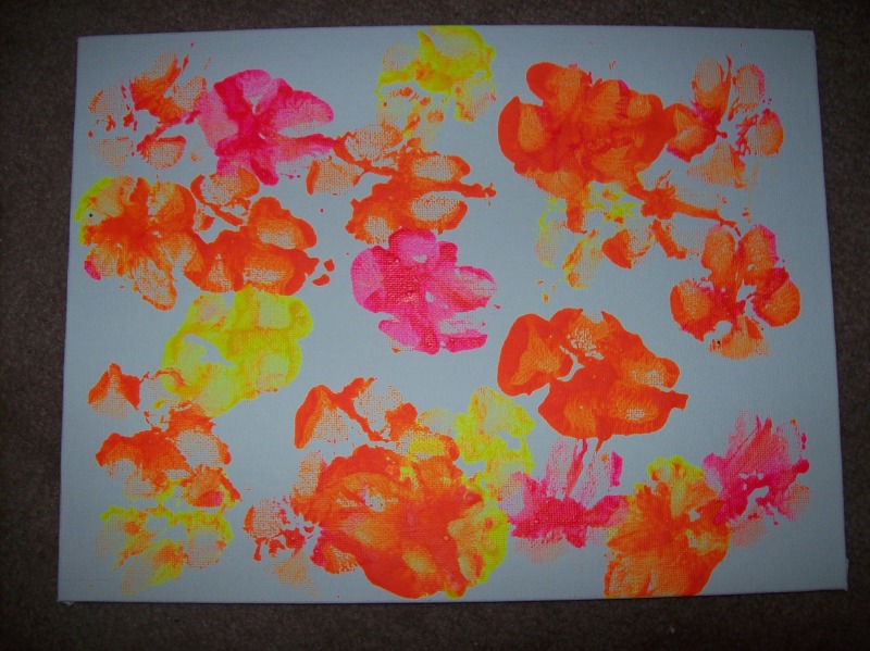 800x599 Paw Print Paintings - Dog Paw Painting