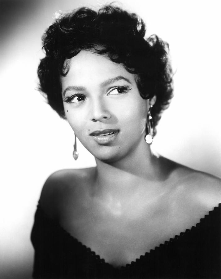 714x900 Carmen Jones, Dorothy Dandridge, 1954 Photograph By Everett - Dorothy Dandridge Painting