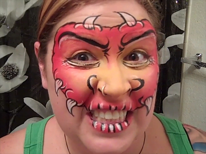 720x540 How To Face Paint A Dragon Mask - Dragon Face Painting