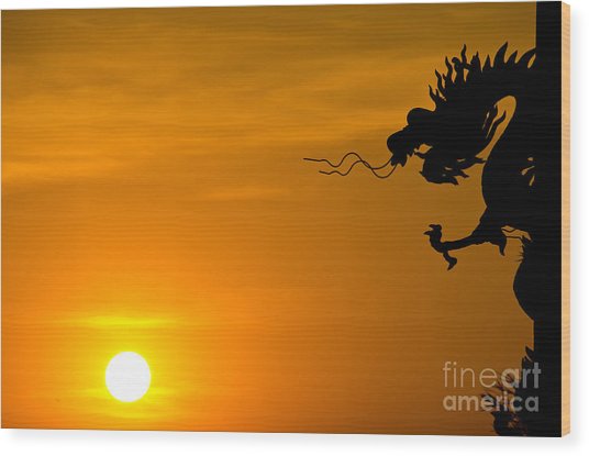 536x415 Dragon Silhouette With Sunset. Photograph By Weerayut Kongsombut - Dragon Silhouette Painting