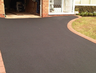 335x257 Tarmac Cleaning, Tarmac Painting, Tarmac Back To Black Clean - Driveway Painting