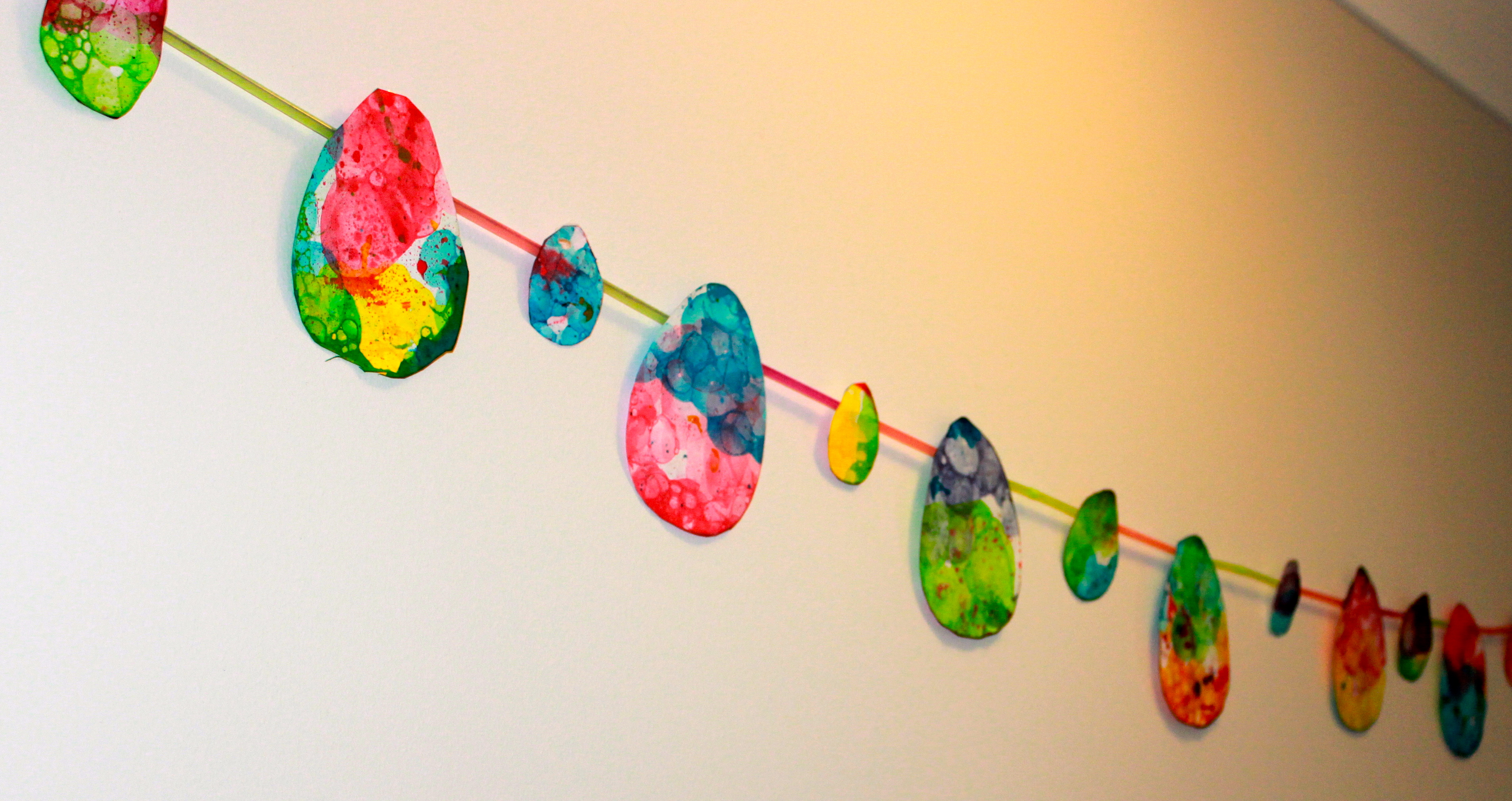 3815x2022 Bubble Painting Easter Garland, Toddler Craft Activity Stay.at - Easter Painting Activities
