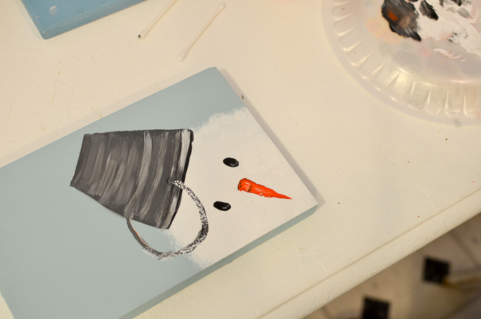 700x464 Let's Paint A Snowman - Easy Snowman Painting