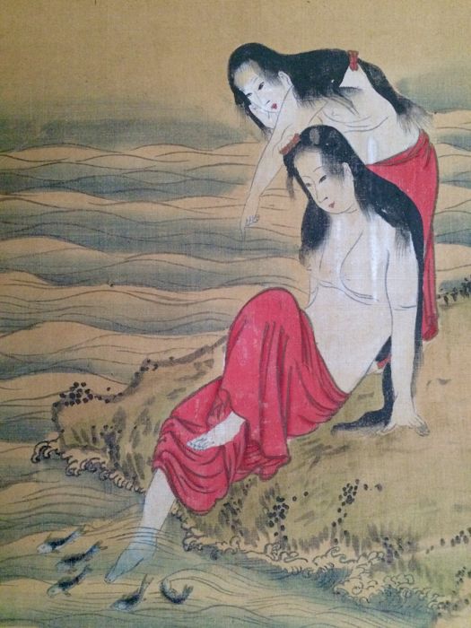 525x700 Feet Bathing Women Watching Fish, Scroll Painting - Edo Painting