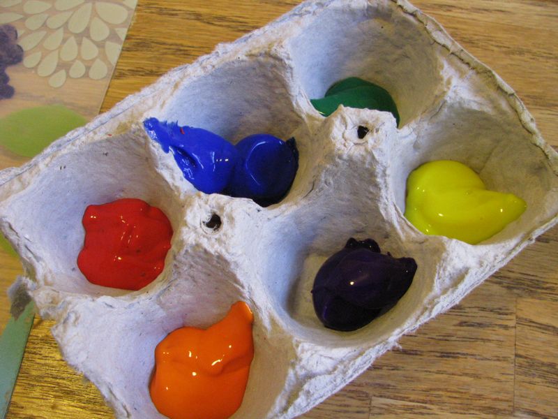 800x600 Use What You Have Egg Carton Paint Dish Born.in.japan - Egg Carton Painting